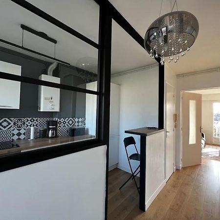T2 Lumineux Refais A Neuf Avec Parking ! Apartment Лориан Екстериор снимка